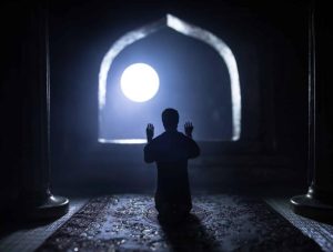 برکات اهدای ثواب نماز شب به حضرت ولی عصر (عج)